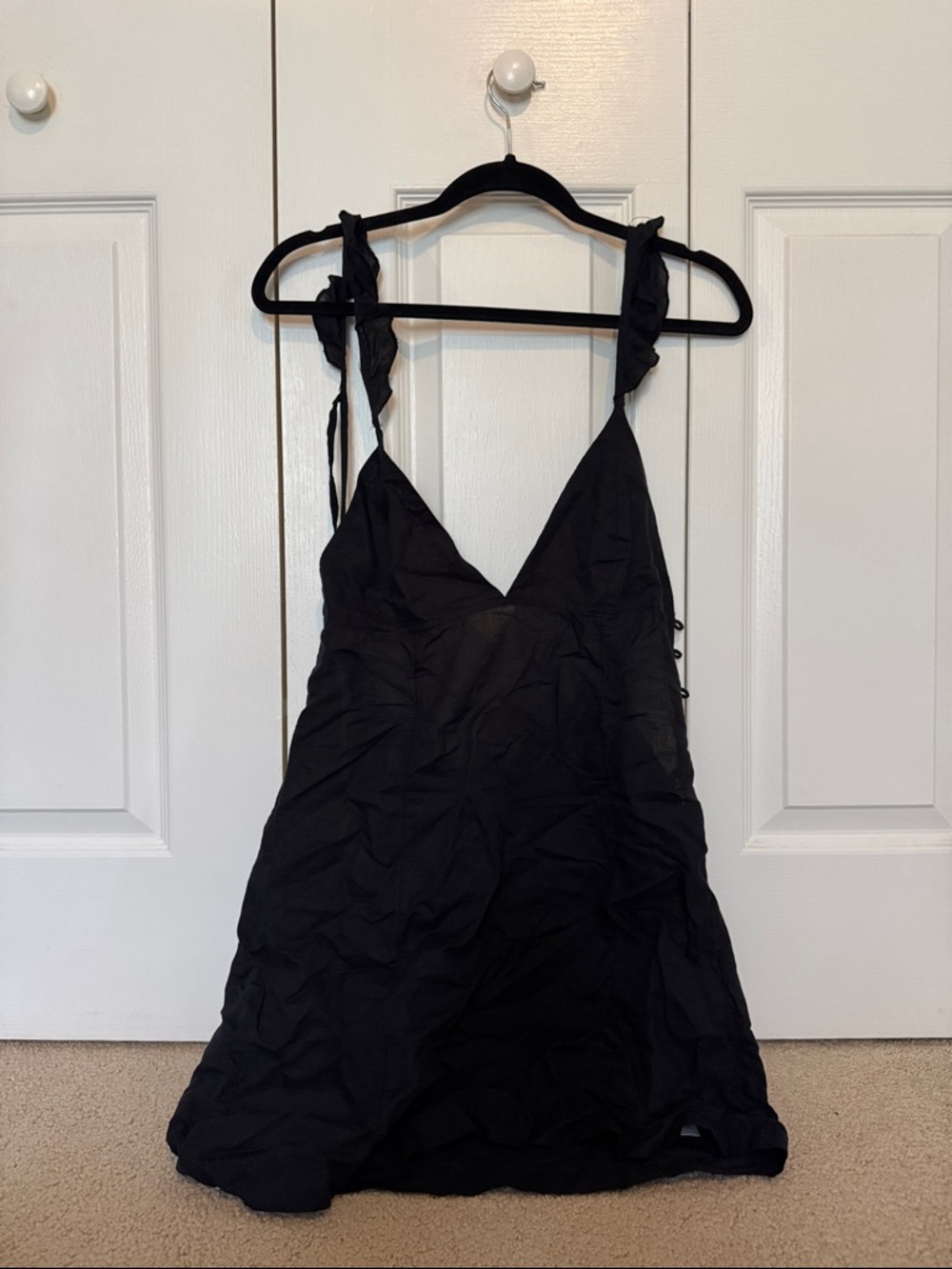 Free People Small Black V-Neck Tie-Strap with Ruffle sleeve linen Mini Dress